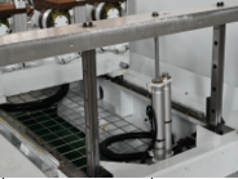 Trung tâm gia công rãnh và mộng bốn trục năm mặt 四工位五面榫槽加工中心 CF-SCT4×4/6-L